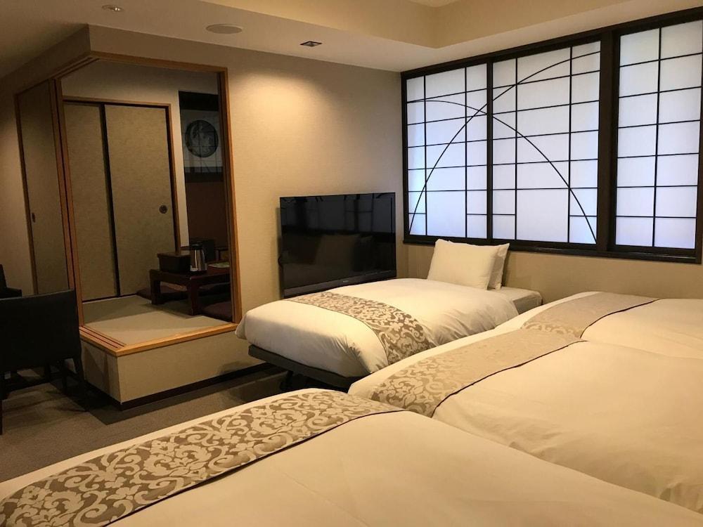 Hotel Kikunoya Hatsukaichi Esterno foto