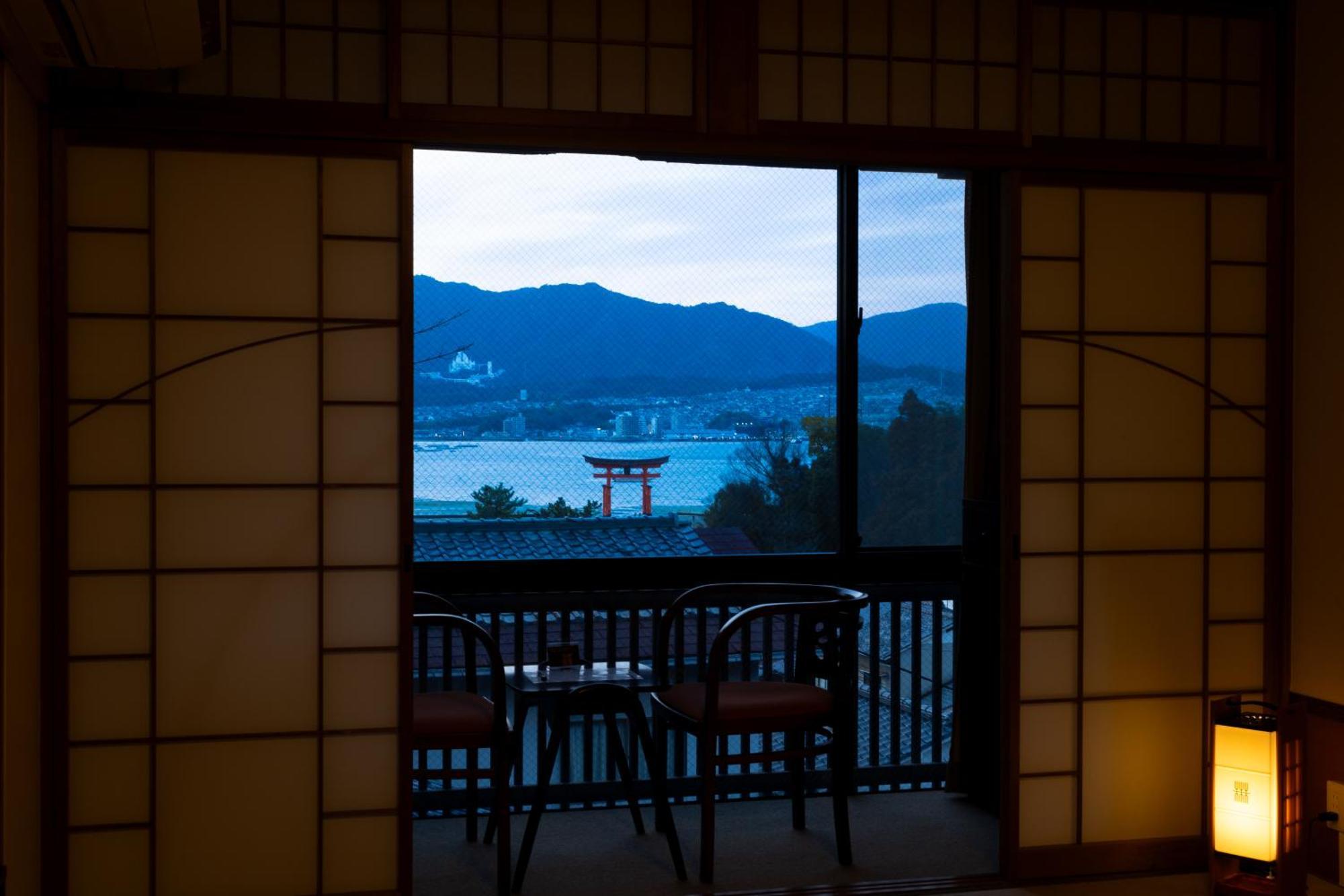 Hotel Kikunoya Hatsukaichi Esterno foto