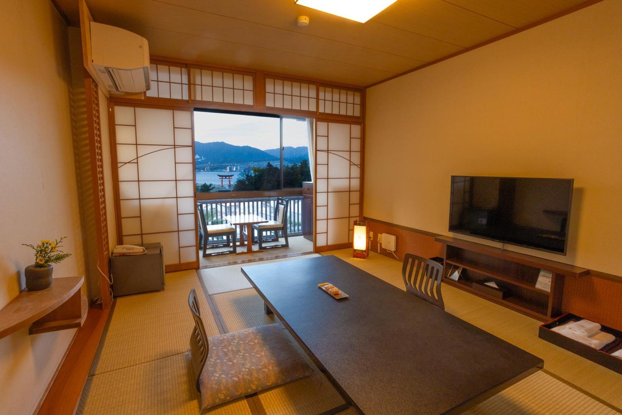 Hotel Kikunoya Hatsukaichi Esterno foto