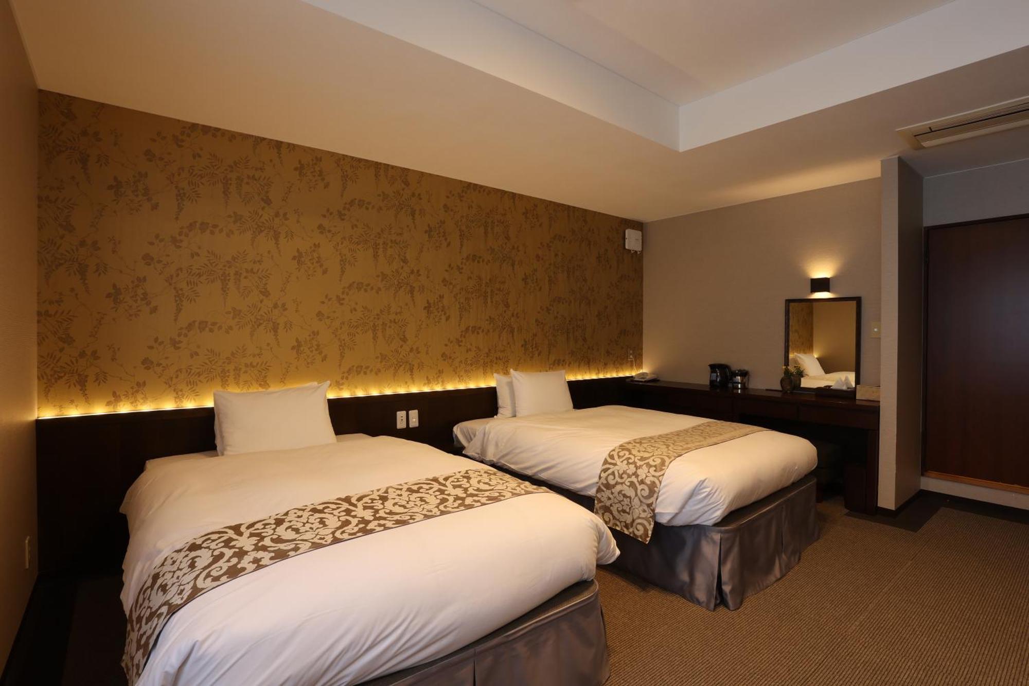Hotel Kikunoya Hatsukaichi Esterno foto