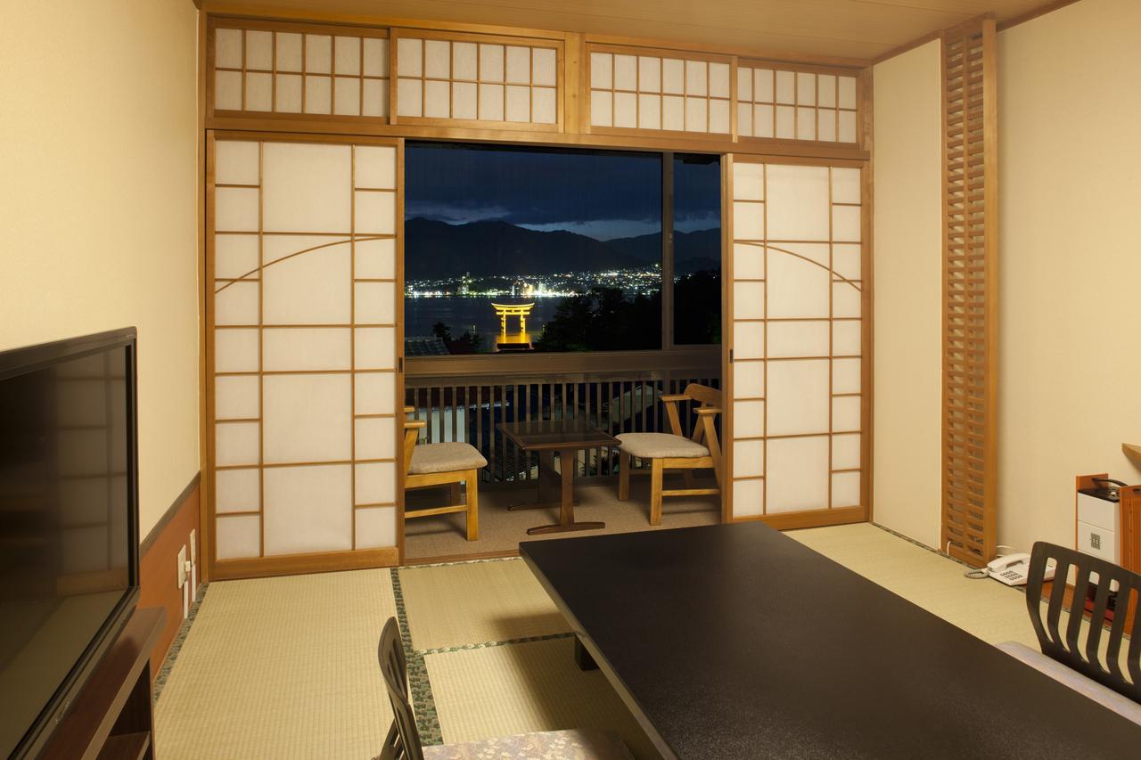 Hotel Kikunoya Hatsukaichi Esterno foto